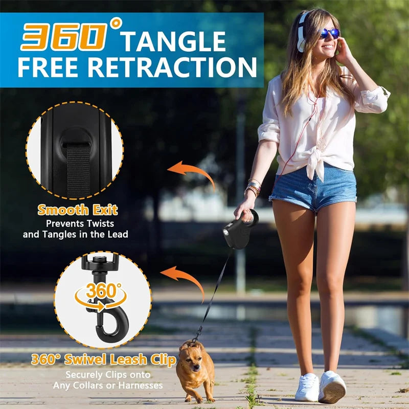 Pet Retractable Leash Comes with a Light