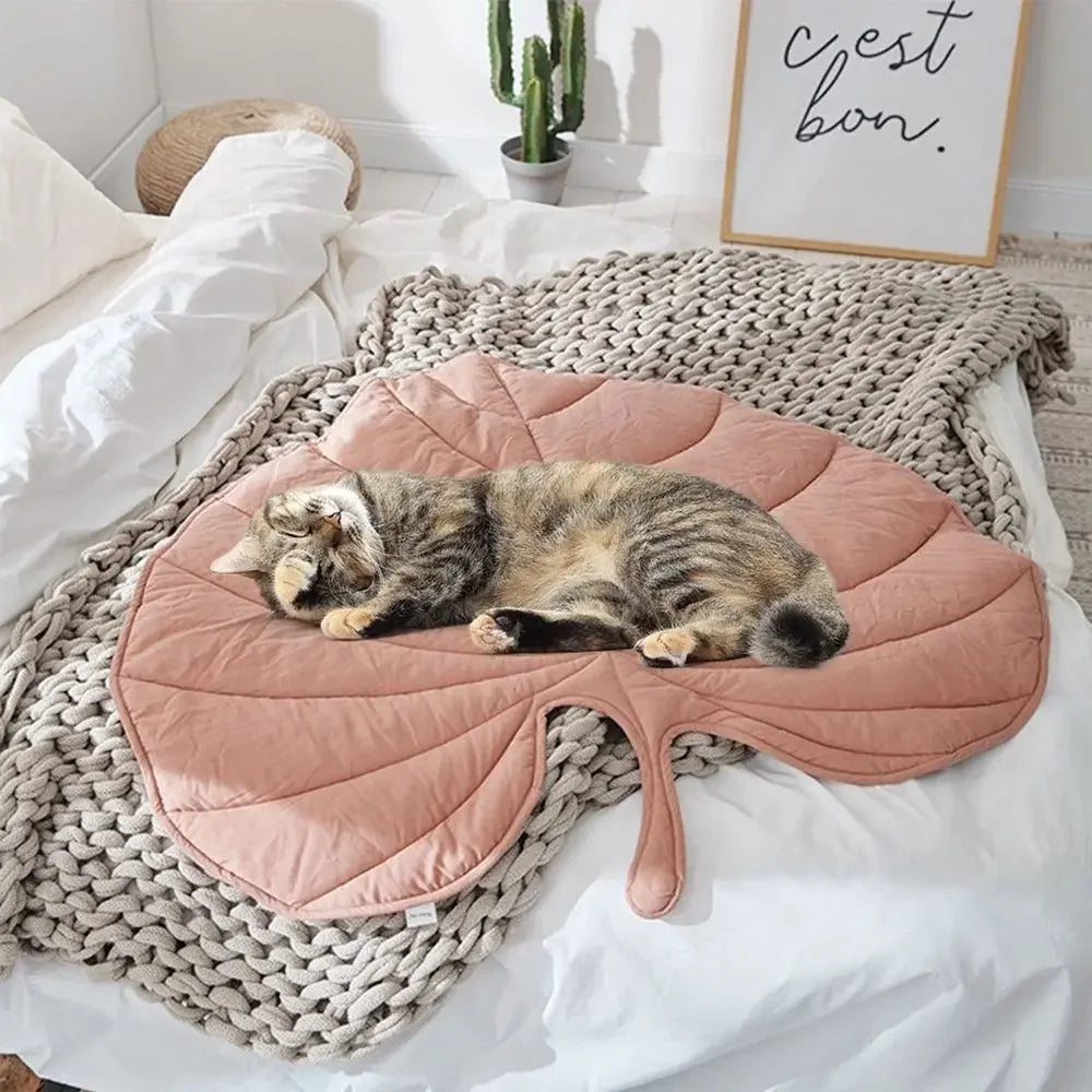 Pet Cooling Leaf Mat